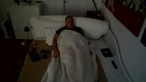 camunication online show from 02.18.25