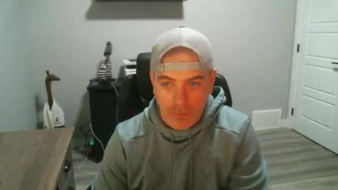 Snapshot of canadianboi6969 chatting on 04.04.26 CanadianBacon6969 online show from 04.04.26