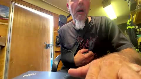 Chris online show from 05.08.26