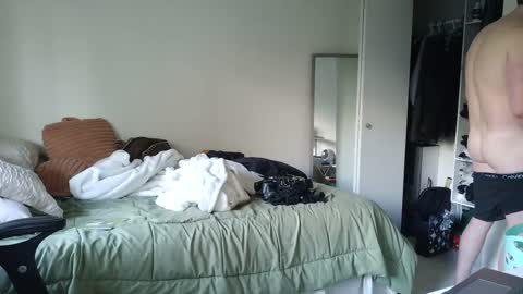 Snapshot of canadianstud18 chatting on 01.17.25 Devon online show from 01.17.25