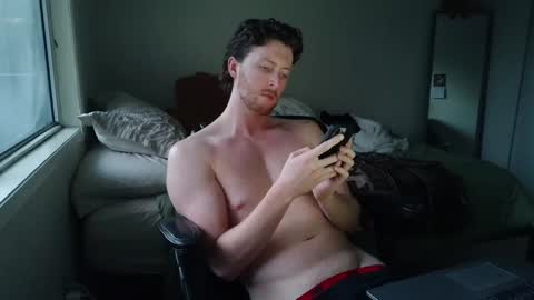 Snapshot of canadianstud18 chatting on 02.05.25 Devon online show from 02.05.25