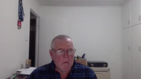 Snapshot of canberian chatting on 06.19.26 Canberian online show from 06.19.26