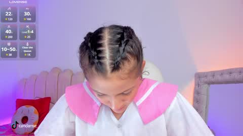 Snapshot of candase_ chatting on 12.02.24 Candase online show from 12.02.24