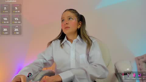 Snapshot of candase_ chatting on 02.02.25 Candase online show from 02.02.25