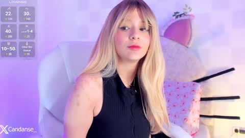 Snapshot of candase_ chatting on 03.08.25 Candase online show from 03.08.25