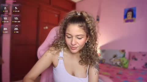 Snapshot of candase_ chatting on 10.13.25 Candase online show from 10.13.25