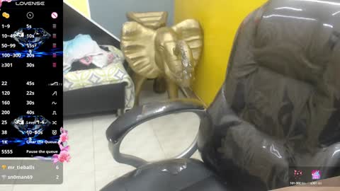 Candy  online show from 01.24.25