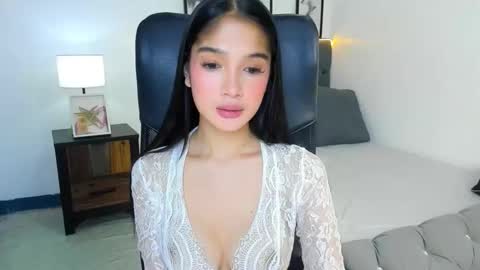 candiceferragamo online show from 01.10.26