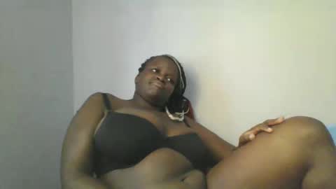 Snapshot of candie_love chatting on 03.03.25 Spencer online show from 03.03.25