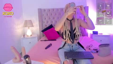 Candie  online show from 11.28.25