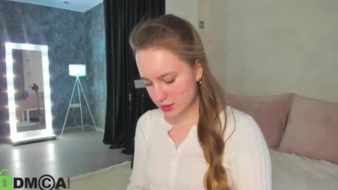 Candy online show from 10.20.25