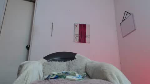 Snapshot of candy_cumy1 chatting on 12.22.24 Dayan Camila online show from 12.22.24