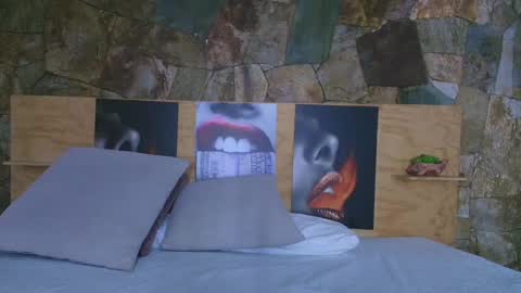 Snapshot of candy_feett chatting on 09.25.25 Jolie online show from 09.25.25