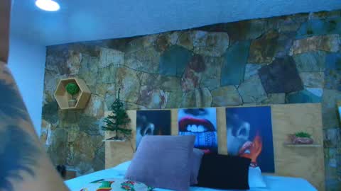 Jolie online show from 11.18.25