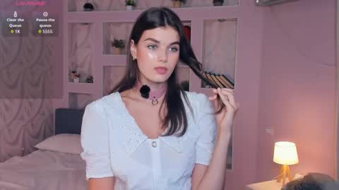 Flora online show from 09.26.25