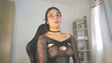 Nickol online show from 02.05.26