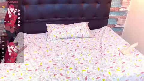 Snapshot of candy_hot88 chatting on 02.15.25 sofia perez online show from 02.15.25