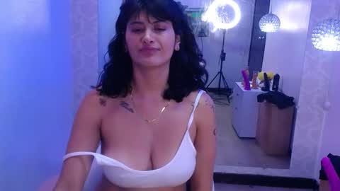 Candy online show from 01.14.25