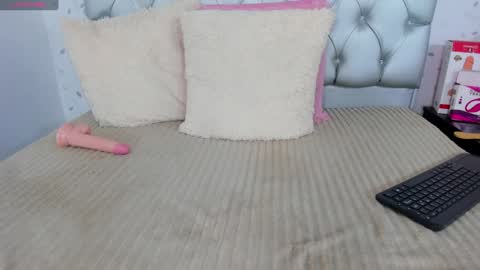 candy mery online show from 01.30.25