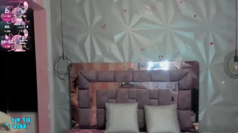 Ania online show from 12.15.24