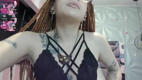 Ania online show from 12.18.24