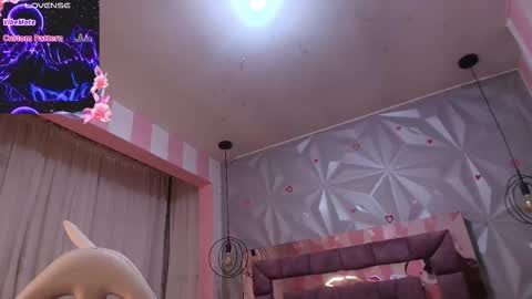 Snapshot of candy_morgan412 chatting on 09.20.25 Ania online show from 09.20.25