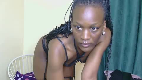 Snapshot of candy_novah chatting on 06.27.26 NOVAH online show from 06.27.26