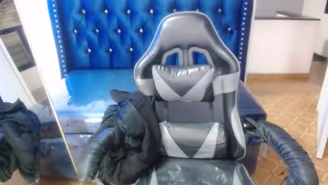 Hi Stream 800am to 200pm online show from 02.27.26