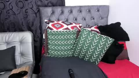 YECENIA - online show from 01.03.25