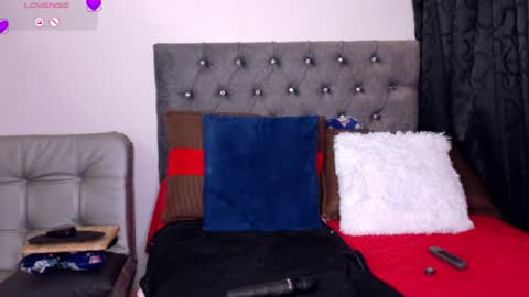 YECENIA - online show from 04.07.26