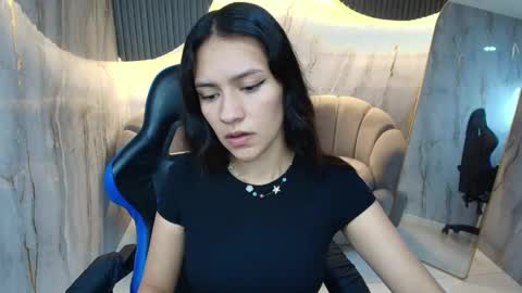 Snapshot of candy_sky_r chatting on 04.28.26 Candy online show from 04.28.26