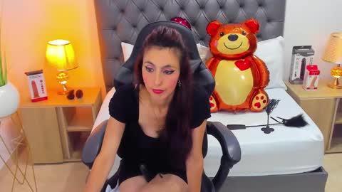 Snapshot of candy_summer28_ chatting on 02.20.25 CANDY online show from 02.20.25