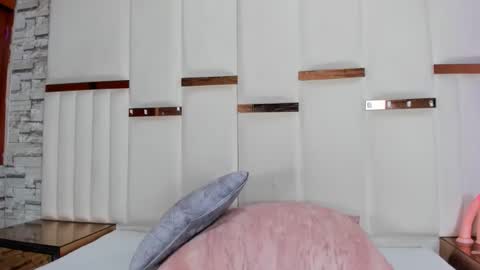 candyandsteven online show from 04.10.26