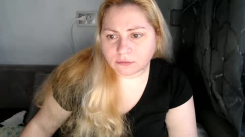 Laura online show from 01.09.25