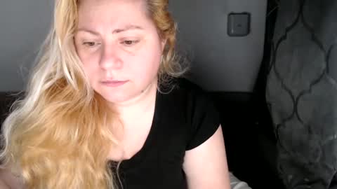 Laura online show from 01.10.25