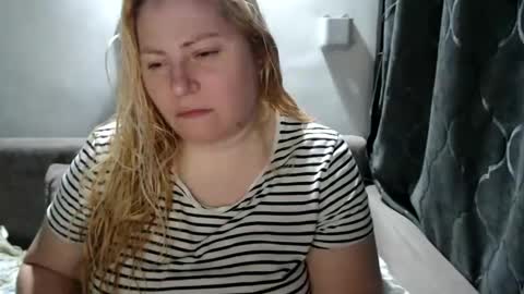 Laura online show from 01.11.25