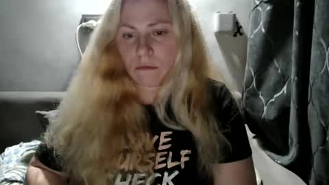 Laura online show from 01.19.25