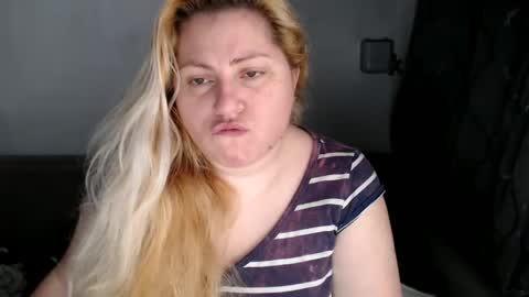 Laura online show from 01.24.25
