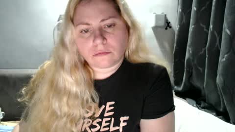 Laura online show from 02.15.25