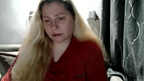 Laura online show from 02.25.25