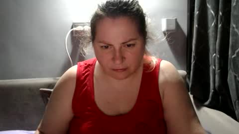 Laura online show from 09.10.25