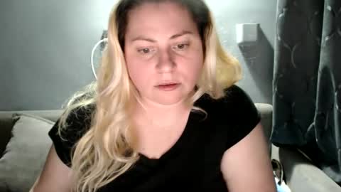 Laura online show from 09.29.25