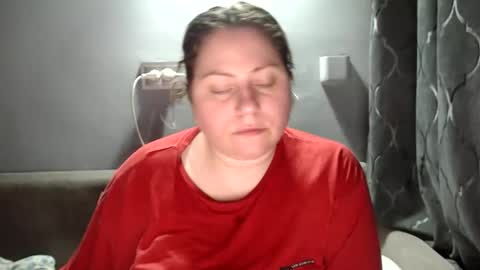 Laura online show from 12.18.25