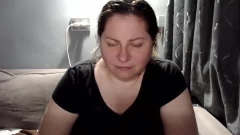 Laura online show from 03.12.26