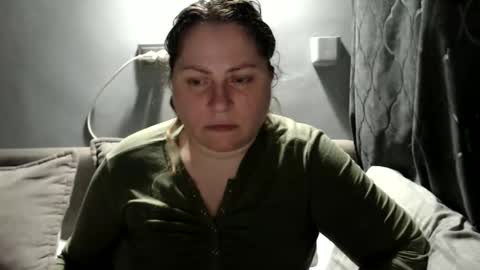 Laura online show from 04.10.26