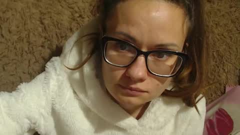 Snapshot of candylady13 chatting on 12.25.24 say meow and send tips online show from 12.25.24