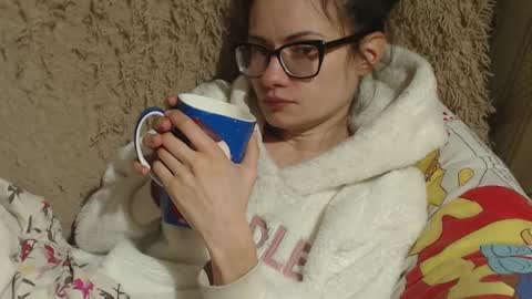 Snapshot of candylady13 chatting on 02.18.25 say meow and send tips online show from 02.18.25