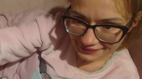 say meow and send tips  online show from 10.15.25