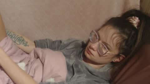 say meow and send tips  online show from 03.13.26