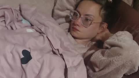 say meow and send tip  online show from 04.14.26